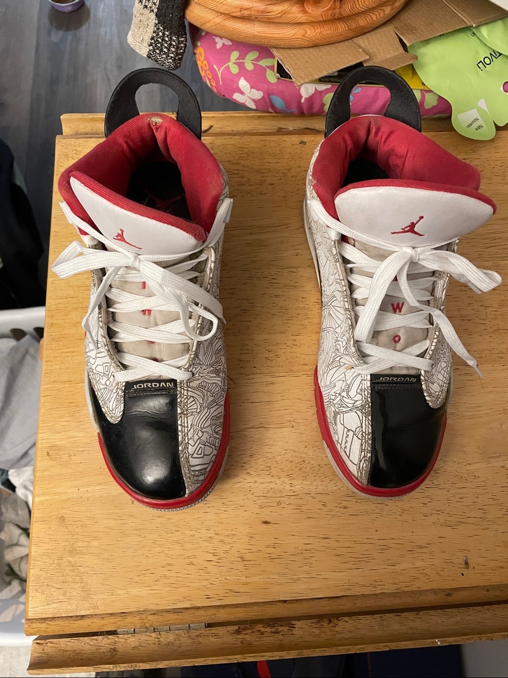 Jordan Kids White, Black & Red Graphic Basketball Sneakers - Picture 4 of 7